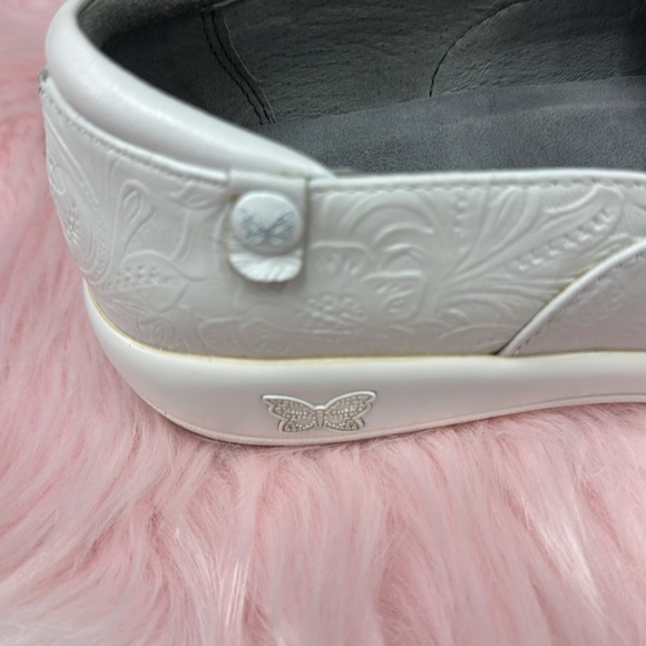 ALEGRIA WHITE CLOGS SIZE 37 8-8.5 US - Picture 4 of 4